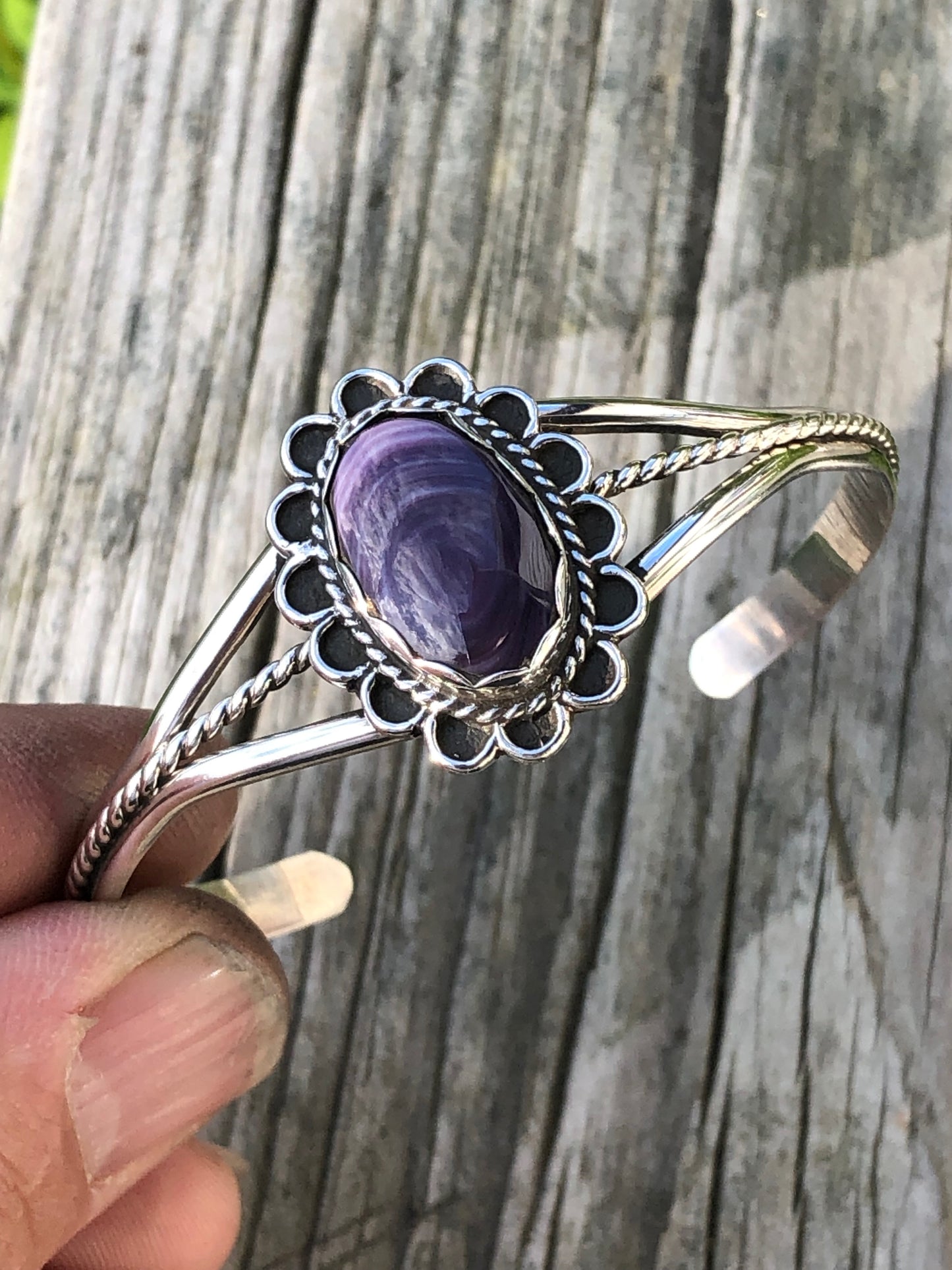 Wampum Oval Flower Bracelet