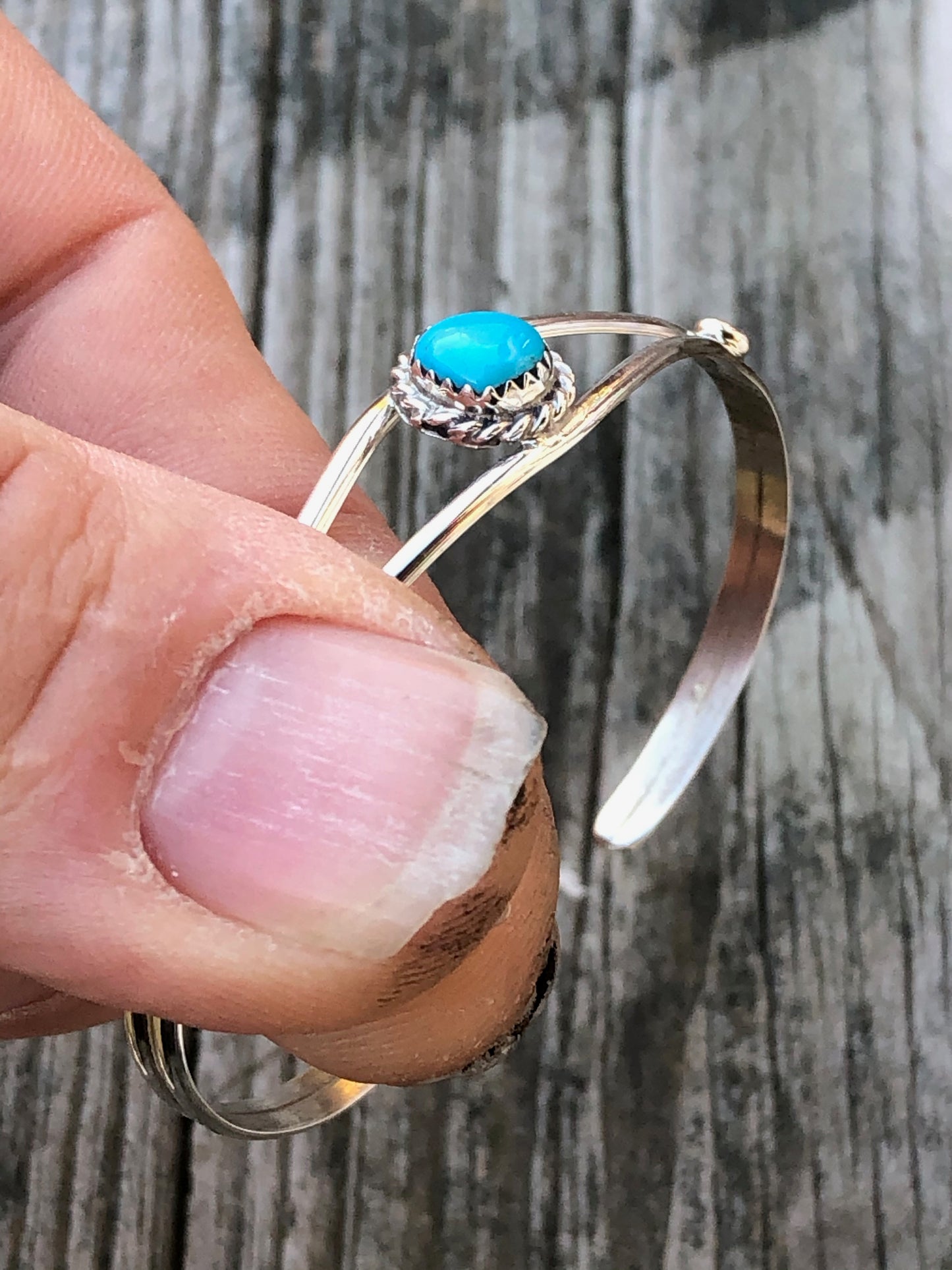 Delicate Navajo sterling silver and turquoise Bracelet