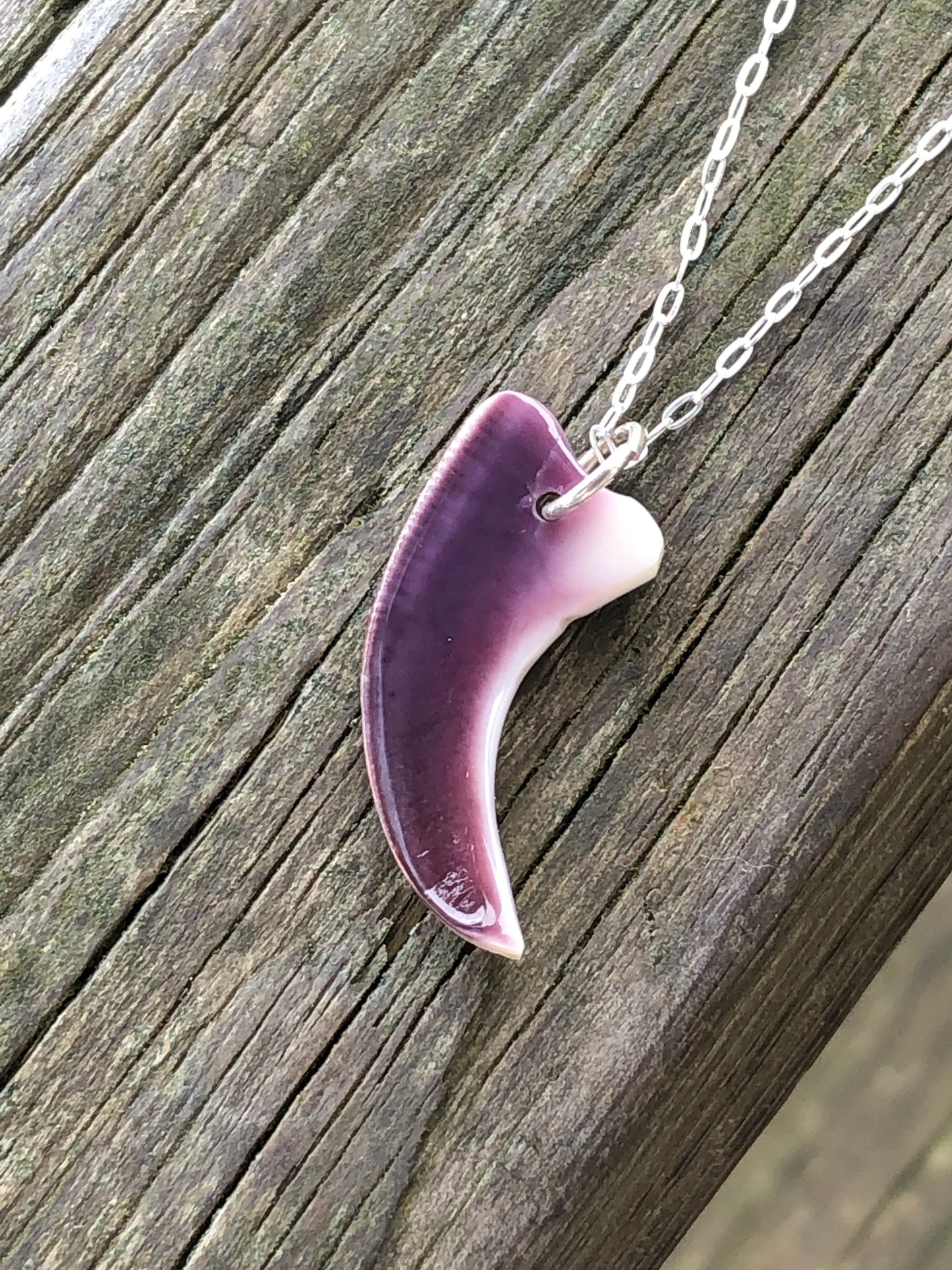Wampum imitation Claw Necklace