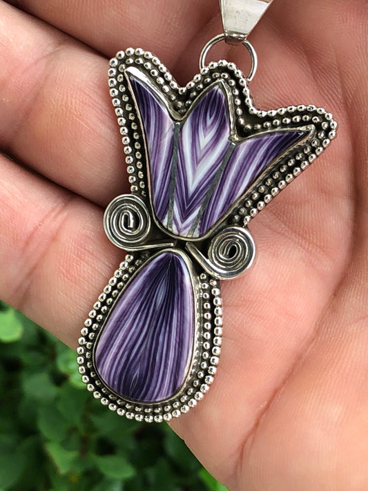 Wampum Crocus Flower Necklace