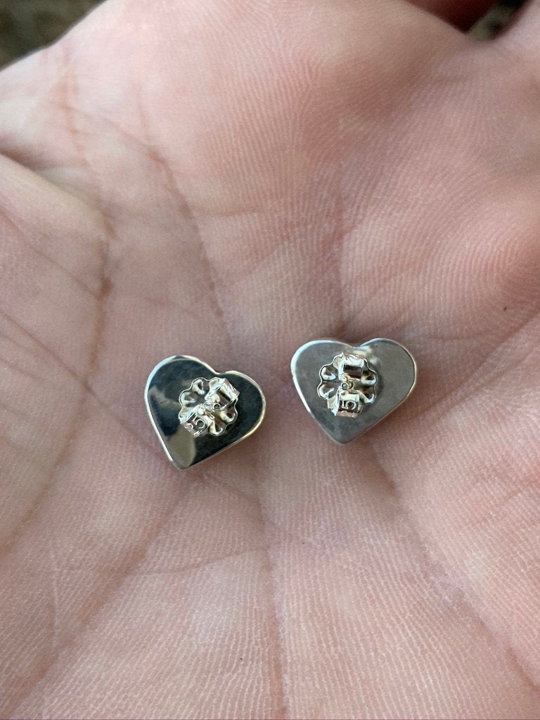 Petite wampum heart studs