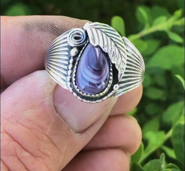 Heavy duty Intricate Wampum Tear Drop Leaf Sterling Silver Ring.