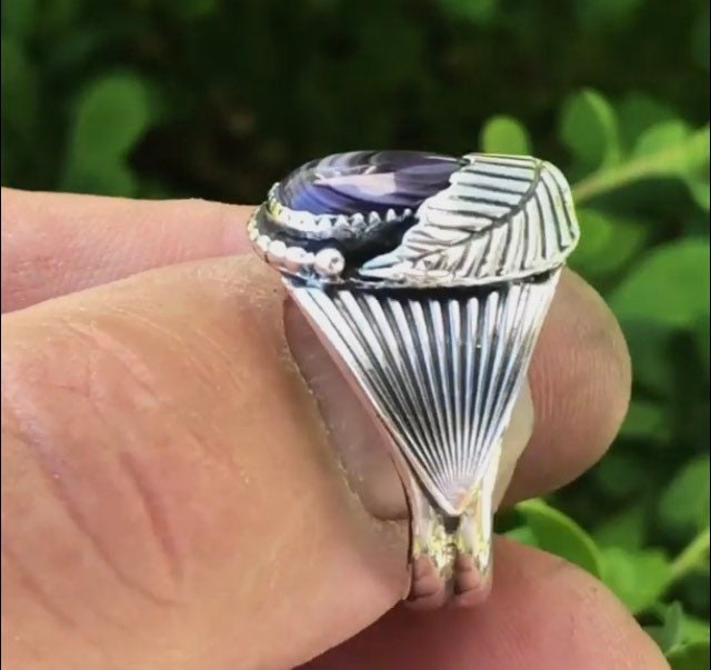 Heavy duty Intricate Wampum Tear Drop Leaf Sterling Silver Ring.