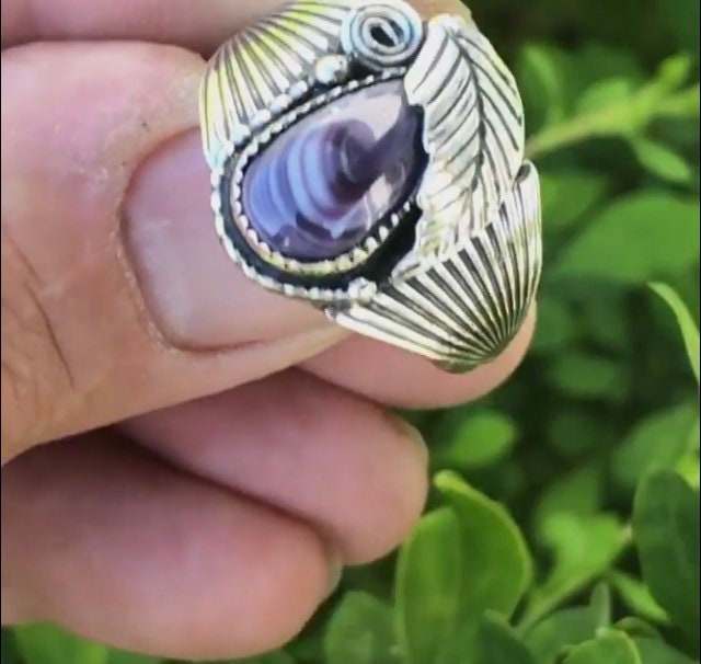 Heavy duty Intricate Wampum Tear Drop Leaf Sterling Silver Ring.