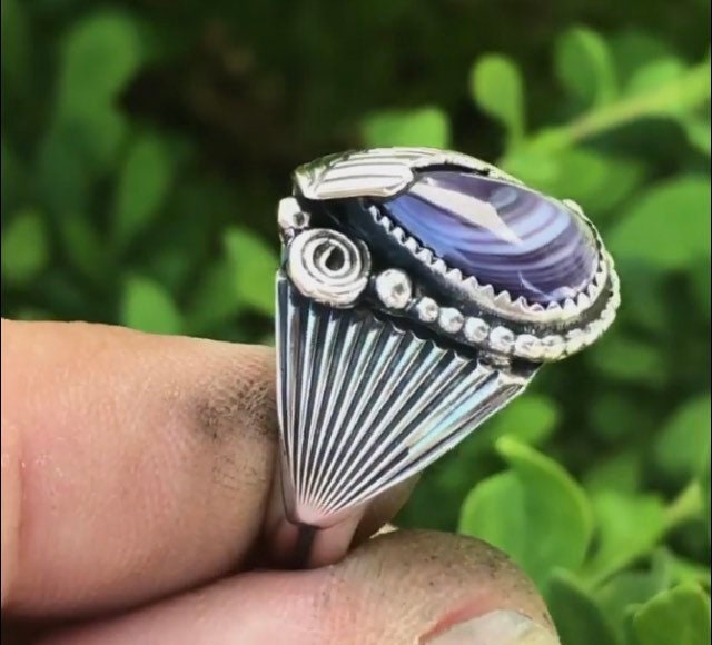 Heavy duty Intricate Wampum Tear Drop Leaf Sterling Silver Ring.