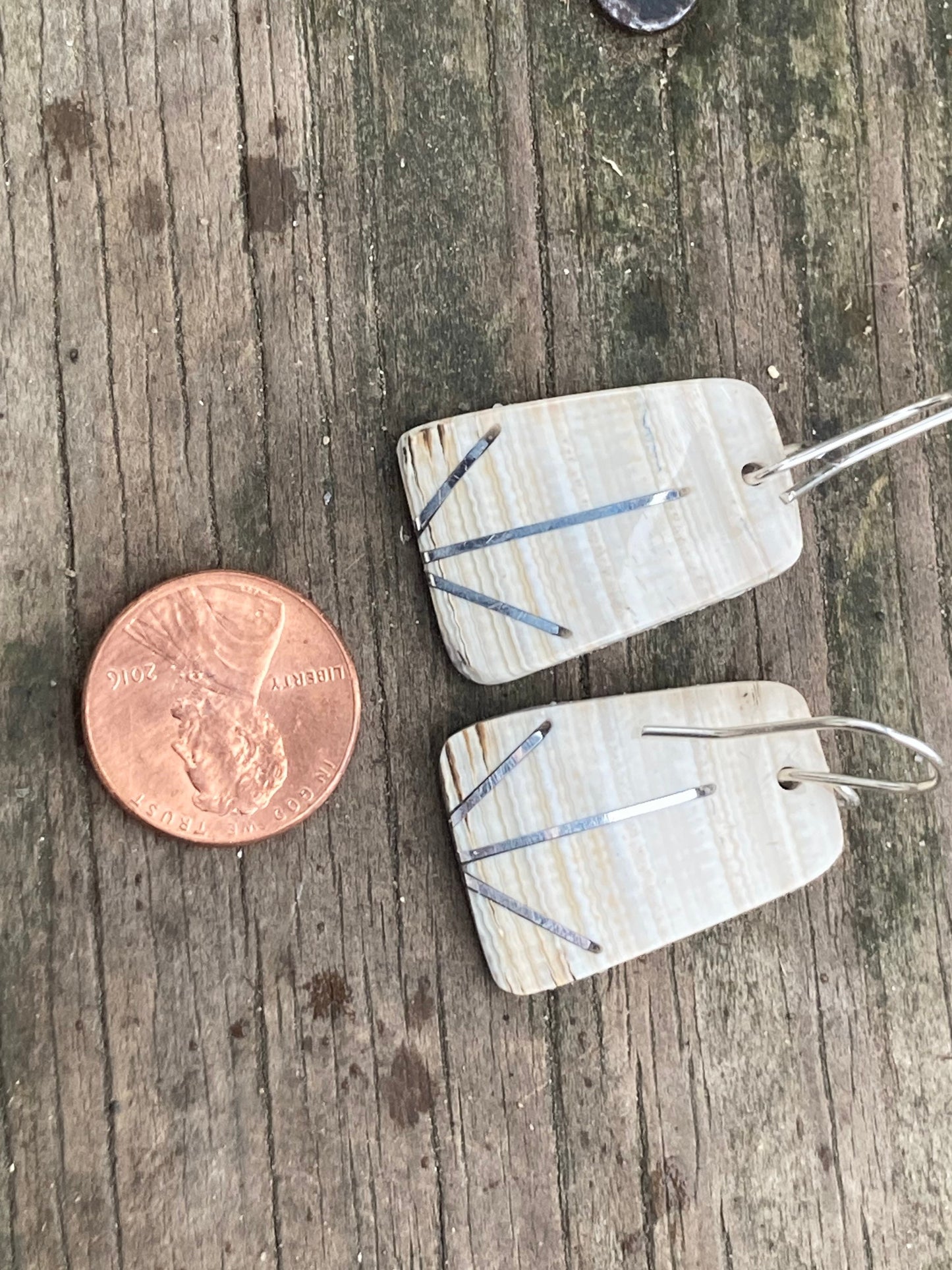 Evening horizon wampum earrings